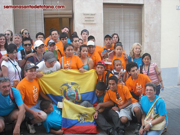El Presidente del Ilustre Cabildo recibe a los jóvenes de Ecuador que participarán en las Jornadas Mundiales de la Juventud en Madrid